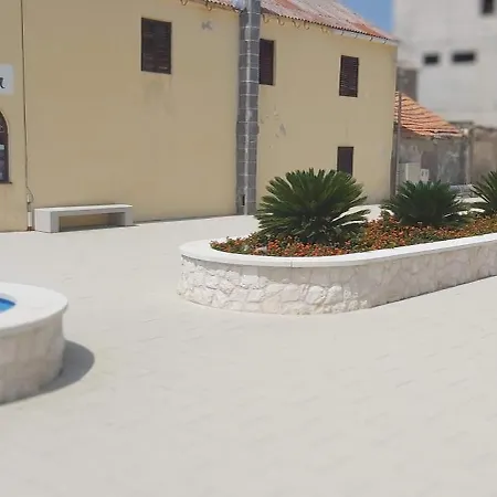 Apartman Tia