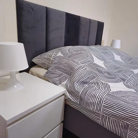 Apartman Tia *