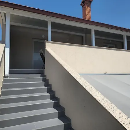 Tia Apartman Povljana